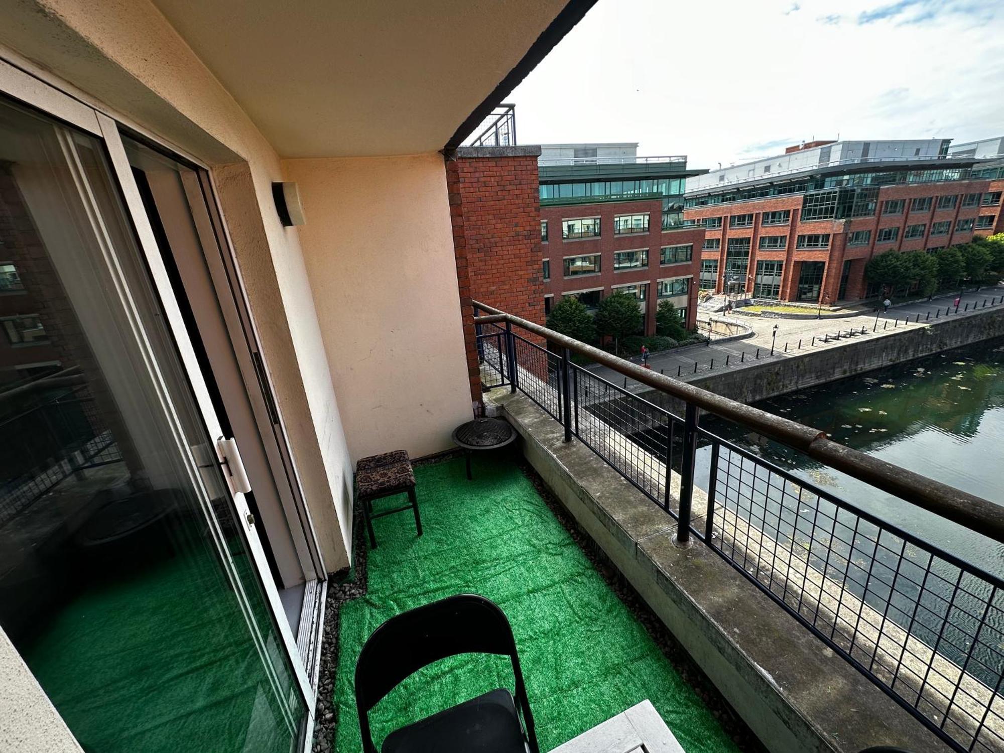Customhouse Balcony View, Dublin 1酒店 外观 照片